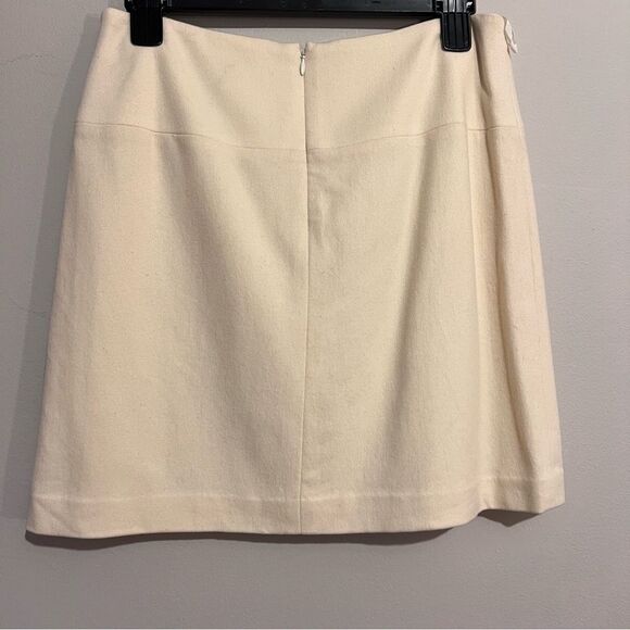 Banana Republic Cream Mini Skirt - Picture 2 of 5